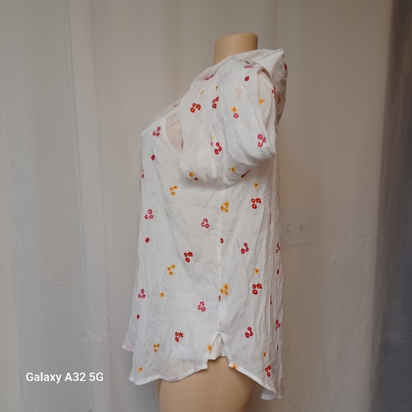 Rosa Y Everly Women Blouse Size XL Floral Embroidered White Blouse - Picture 7 of 12